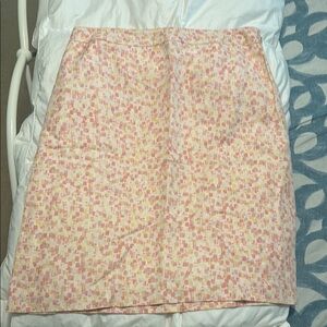 Ann Taylor Pink and Cream Patterned Pencil Skirt